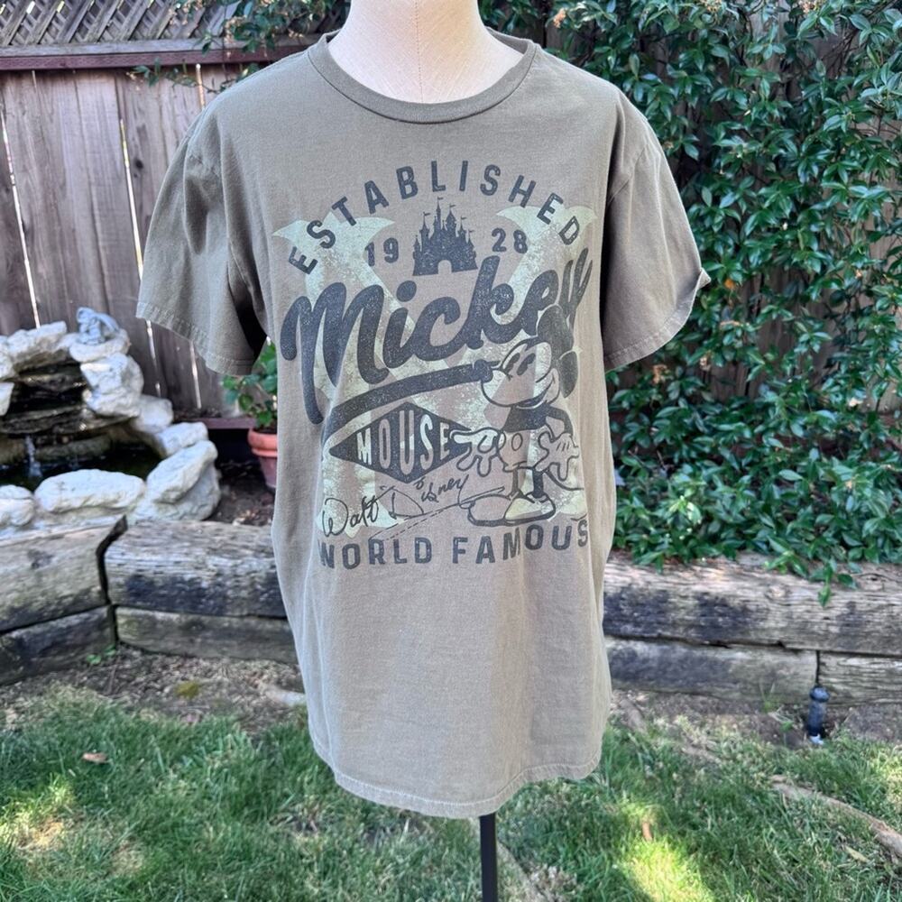 Disney Mickey Mouse Khaki Green Graphic T-Shirt Tee Women's Size Large
